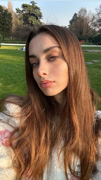 Full leaked Lizakovalenkoo private onlyfans photo