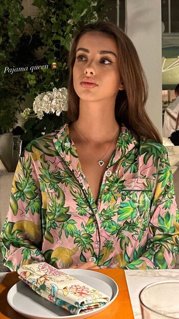 Full leaked Lizakovalenkoo private onlyfans photo