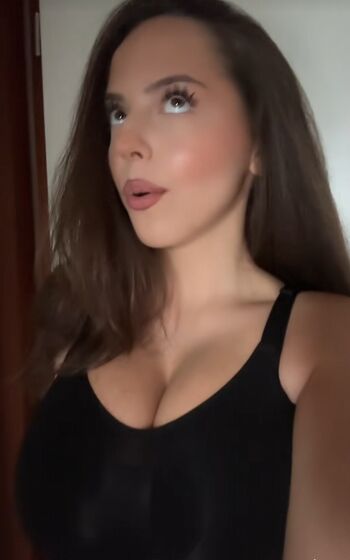 Full leaked Lizmiez private onlyfans photo