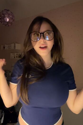 Full leaked Lizmiez private onlyfans photo