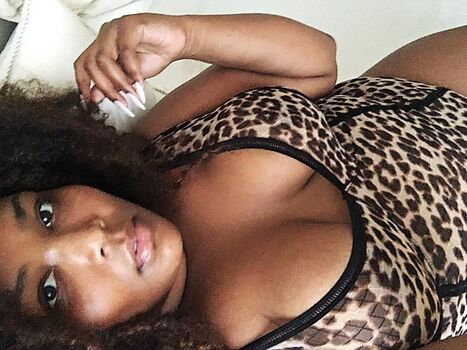 Full leaked Lizzo private onlyfans photo