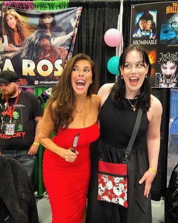 Full leaked Lizzy baker page private onlyfans photo