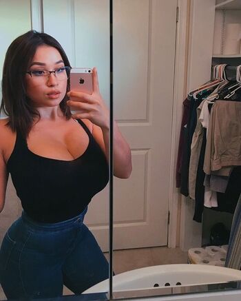 Full leaked Lizzywurst private onlyfans photo
