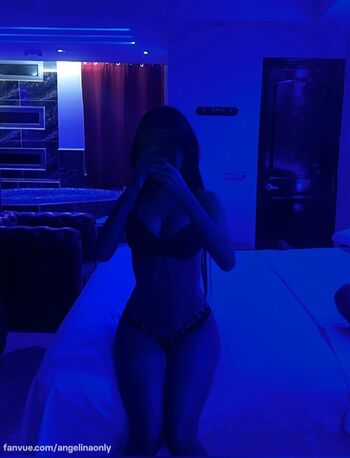 Full leaked Llinangel llinangel d page private onlyfans photo