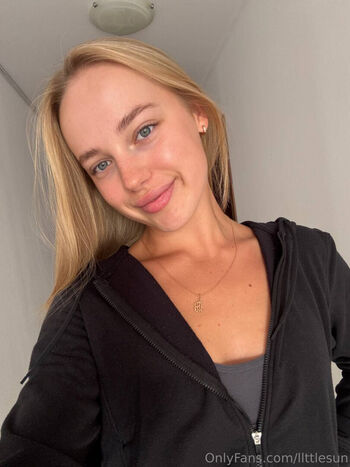 Full leaked Llttlesun private onlyfans photo