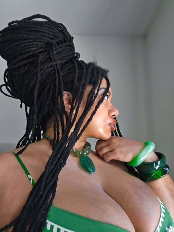 Full leaked Lockedhoneyprincess private onlyfans photo