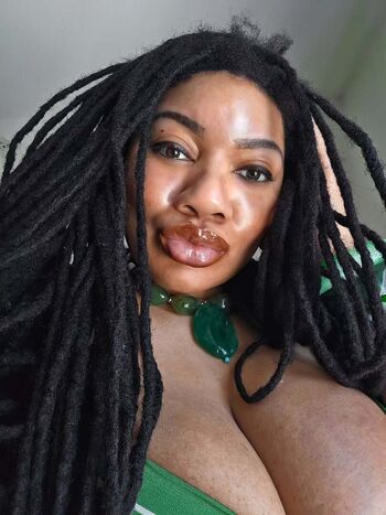 Full leaked Lockedhoneyprincess private onlyfans photo