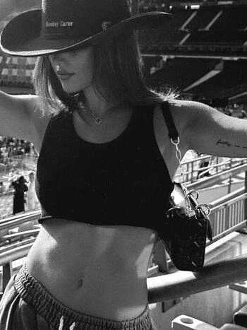 Full leaked Lola marandel private onlyfans photo