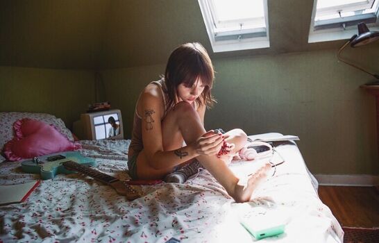 Full leaked Lolabllue page private onlyfans photo