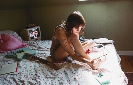 Full leaked Lolabllue page private onlyfans photo