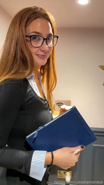 Full leaked Loladiamonduk private onlyfans photo