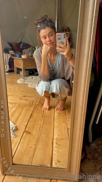 Full leaked Lolahippy private onlyfans photo