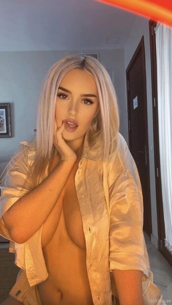 Full leaked Lolileal private onlyfans photo