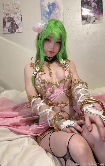 Full leaked Lolyomie private onlyfans photo