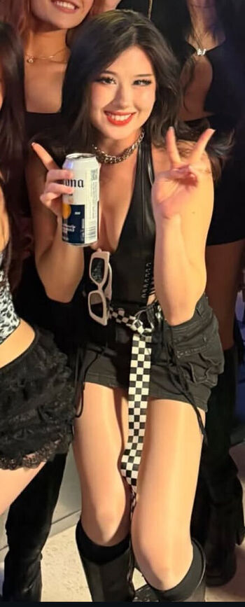 Full leaked Looksbyvee page private onlyfans photo