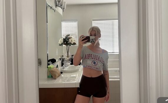 Full leaked Loren gray private onlyfans photo