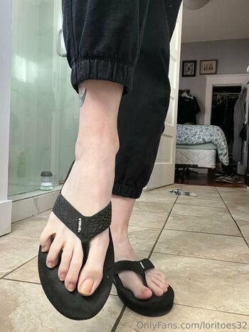 Full leaked Loritoes private onlyfans photo