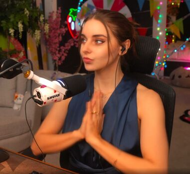 Full leaked Loserfruit private onlyfans photo