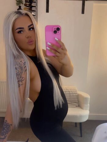 Full leaked Lotus petrie page private onlyfans photo