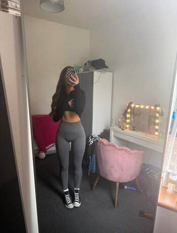 Full leaked Louiselaingx page private onlyfans photo