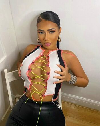 Full leaked Louiselondonx private onlyfans photo