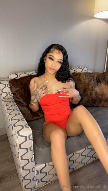 Full leaked Louisianimall private onlyfans photo