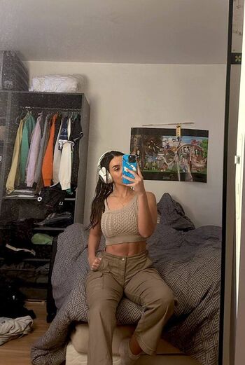 Full leaked Loupiote private onlyfans photo