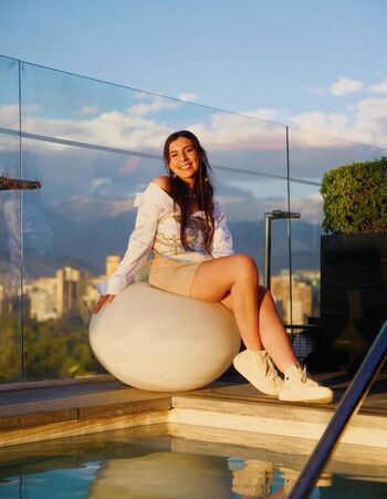 Full leaked Loupiote private onlyfans photo