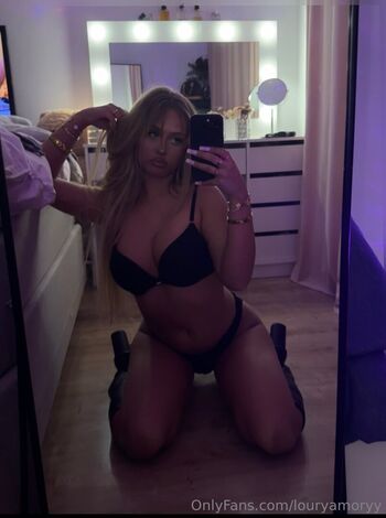 Full leaked Louryamory private onlyfans photo