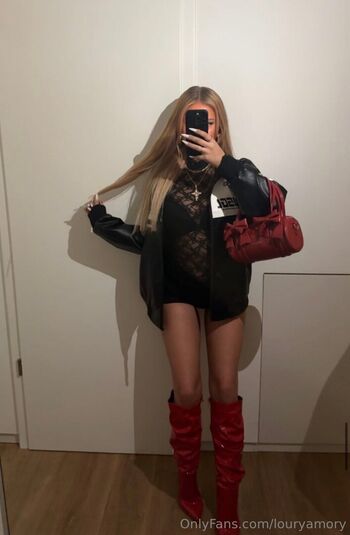 Full leaked Louryamory private onlyfans photo