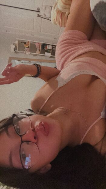 Full leaked Lovebugcindy private onlyfans photo