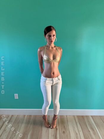 Full leaked Lucia manfredi private onlyfans photo