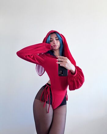 Full leaked Lucrelisa private onlyfans photo