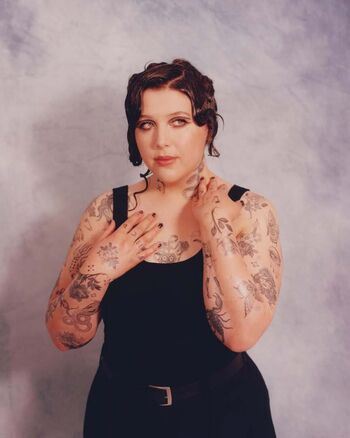 Full leaked Lucy dacus private onlyfans photo