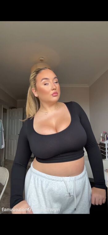 Full leaked Lucy fairwyn private onlyfans photo