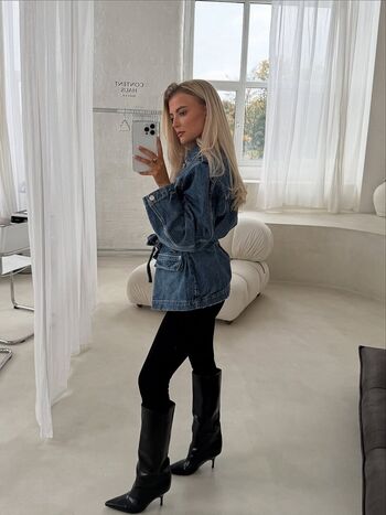 Full leaked Lucy fallon private onlyfans photo