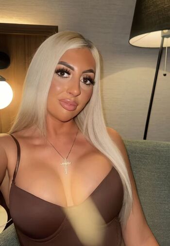 Full leaked Lucyrebeccaofficial private onlyfans photo