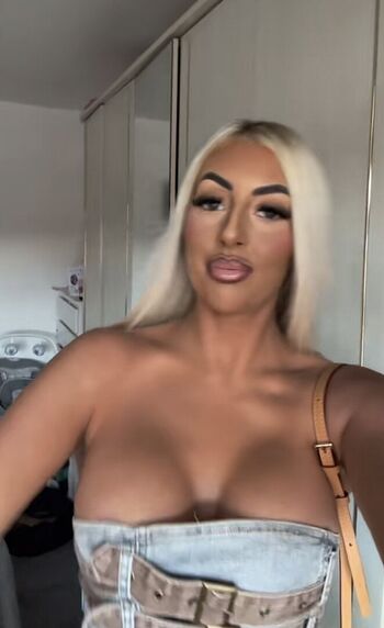 Full leaked Lucyrebeccaofficial private onlyfans photo