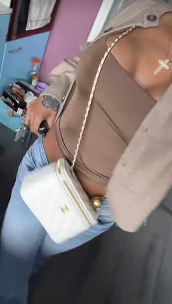 Full leaked Lucyrebeccaofficial private onlyfans photo