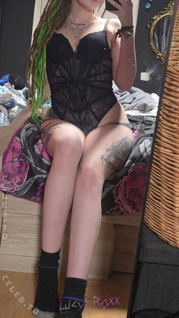 Full leaked Lucyroxx private onlyfans photo