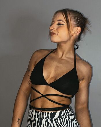 Full leaked Lucyxoliviaa private onlyfans photo