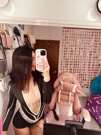 Full leaked Lucyy tayy private onlyfans photo