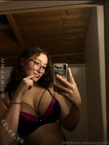 Full leaked Lucyyy  page private onlyfans photo