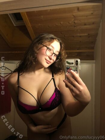 Full leaked Lucyyy private onlyfans photo