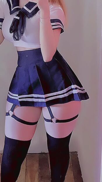 Full leaked Lufrsw q private onlyfans photo