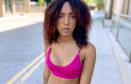 Full leaked Luna blackx private onlyfans photo