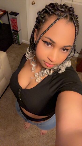 Full leaked Lunadrago private onlyfans photo