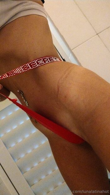 Full leaked Lunalatinahot private onlyfans photo