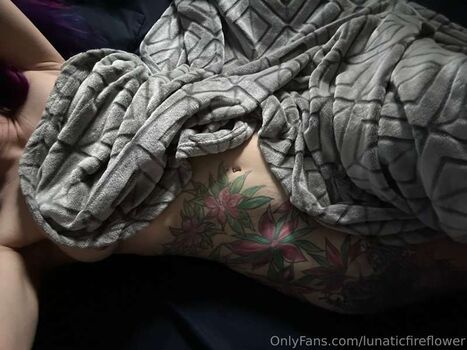 LunaticfireflowerXXX