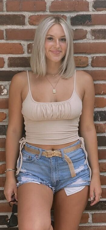 Full leaked Lunchbaglujan page private onlyfans photo